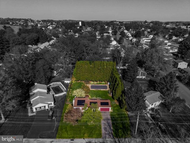 2259 STUMPSTOWN ROAD, Mechanicsburg, PA 17055
