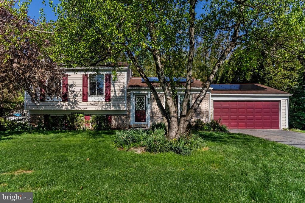 2259 STUMPSTOWN ROAD, Mechanicsburg, PA 17055