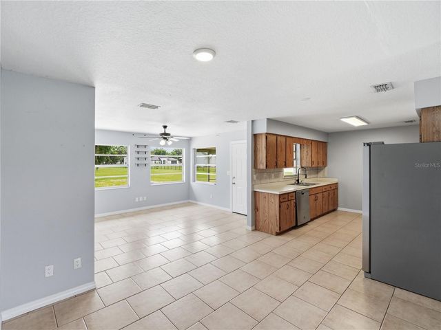 2000 PARKWAY AVENUE, St Cloud, FL 34772