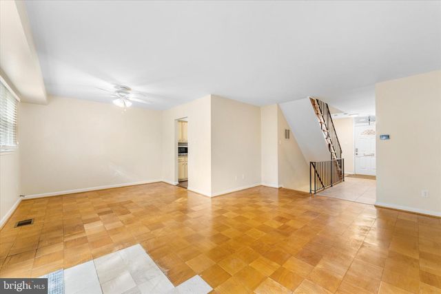 5052 CLIFFHAVEN DR, Annandale, VA 22003