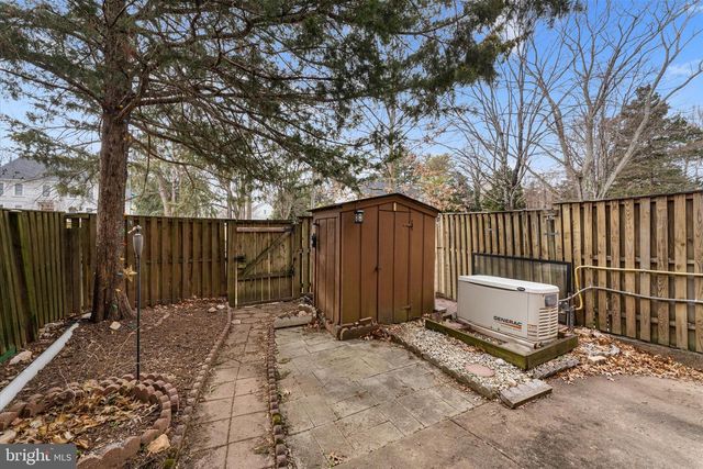 5052 CLIFFHAVEN DR, Annandale, VA 22003