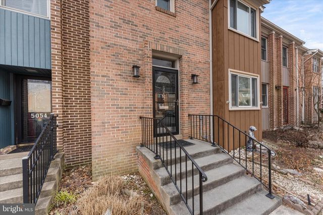 5052 CLIFFHAVEN DR, Annandale, VA 22003