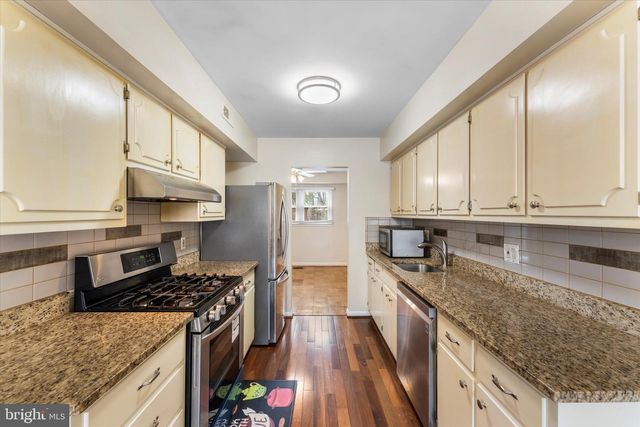 5052 CLIFFHAVEN DR, Annandale, VA 22003