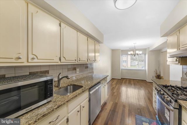 5052 CLIFFHAVEN DR, Annandale, VA 22003