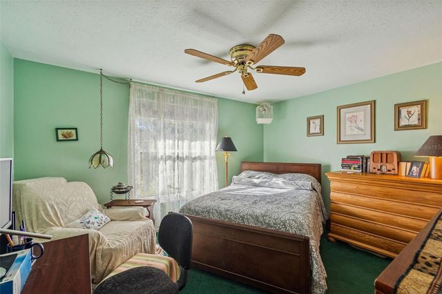 11600 MEADOWLANE DRIVE, Dade City, FL 33525