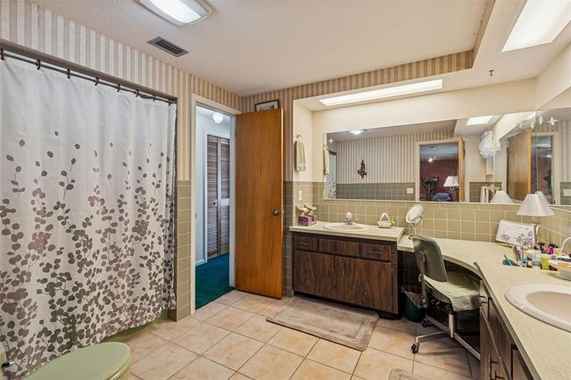 11600 MEADOWLANE DRIVE, Dade City, FL 33525