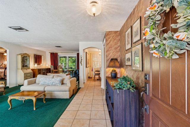 11600 MEADOWLANE DRIVE, Dade City, FL 33525