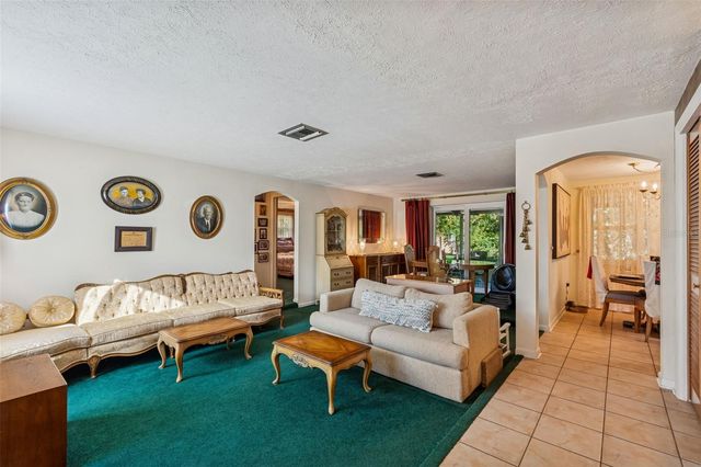 11600 MEADOWLANE DRIVE, Dade City, FL 33525