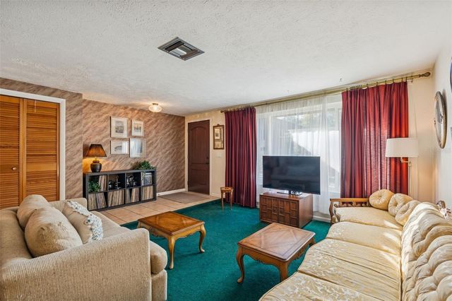 11600 MEADOWLANE DRIVE, Dade City, FL 33525