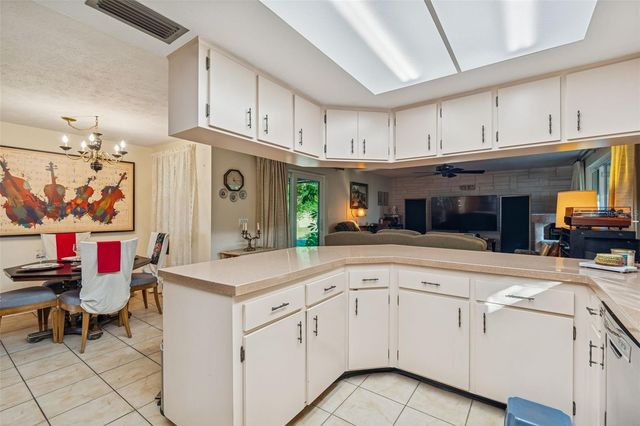 11600 MEADOWLANE DRIVE, Dade City, FL 33525