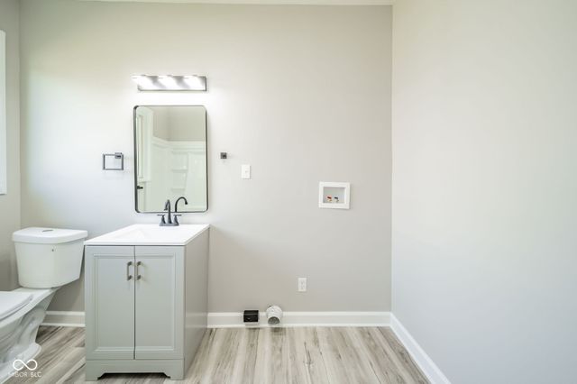 1322 S E Street, Elwood, IN 46036