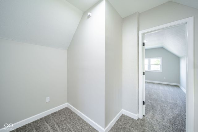1322 S E Street, Elwood, IN 46036