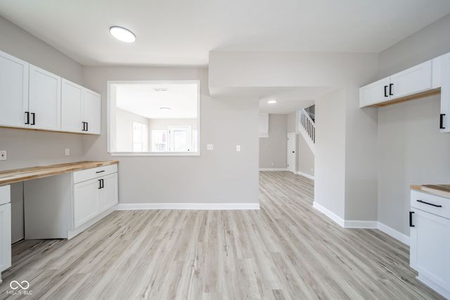 1322 S E Street, Elwood, IN 46036