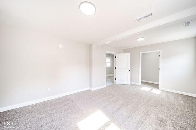 1322 S E Street, Elwood, IN 46036