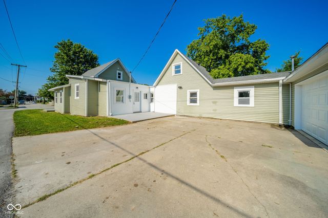 1322 S E Street, Elwood, IN 46036