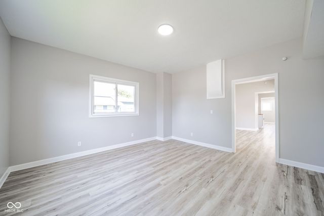 1322 S E Street, Elwood, IN 46036
