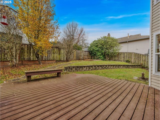 2568 Sw ORCHARD Ct, Gresham, OR 97080