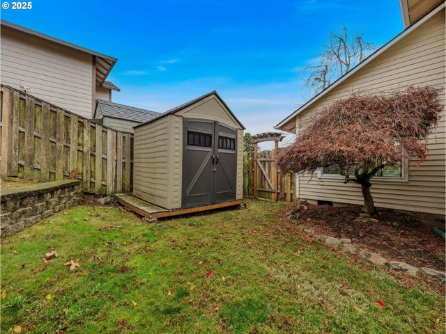 2568 Sw ORCHARD Ct, Gresham, OR 97080