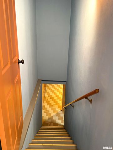 707 EDGEWOOD Drive, Quincy, IL 62301