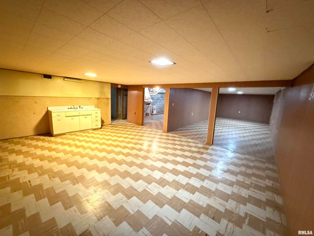 707 EDGEWOOD Drive, Quincy, IL 62301