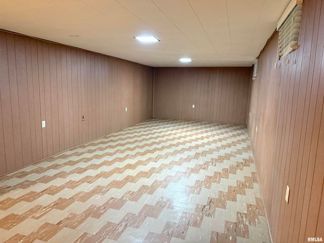 707 EDGEWOOD Drive, Quincy, IL 62301