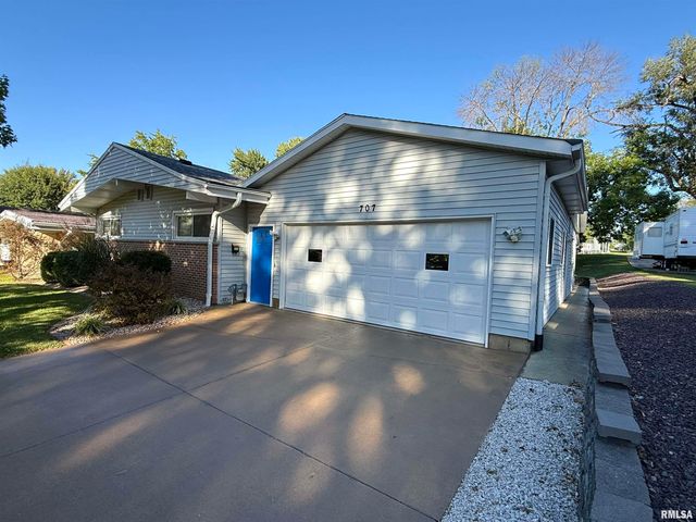 707 EDGEWOOD Drive, Quincy, IL 62301