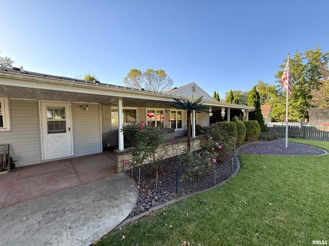 707 EDGEWOOD Drive, Quincy, IL 62301