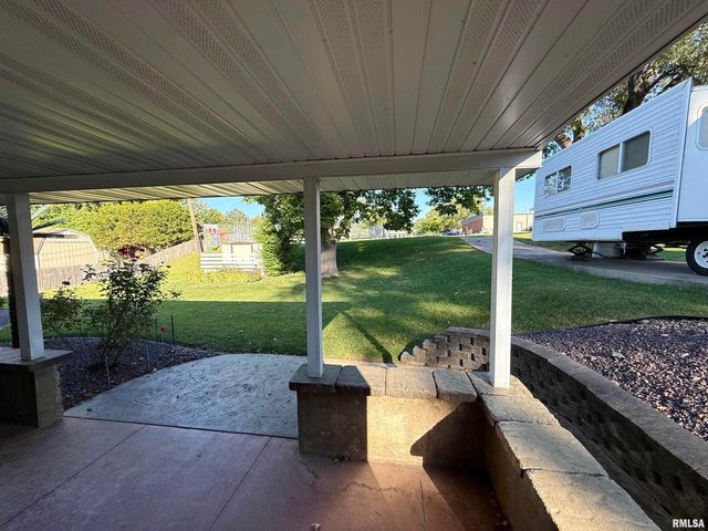 707 EDGEWOOD Drive, Quincy, IL 62301