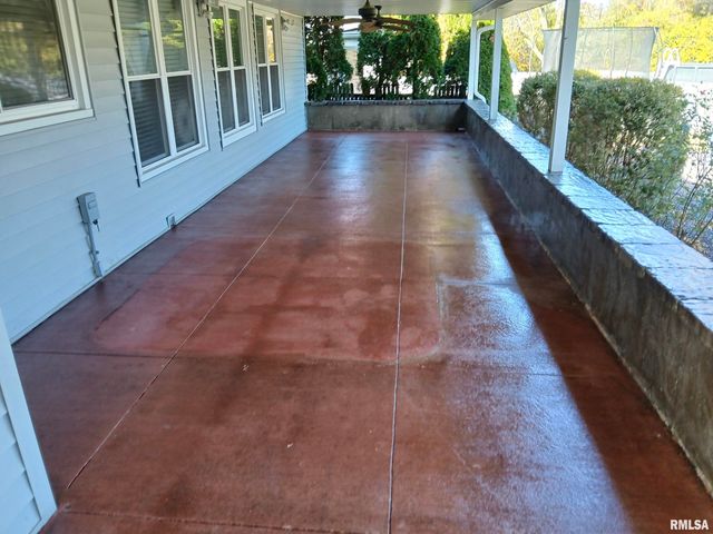 707 EDGEWOOD Drive, Quincy, IL 62301