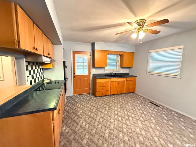 707 EDGEWOOD Drive, Quincy, IL 62301