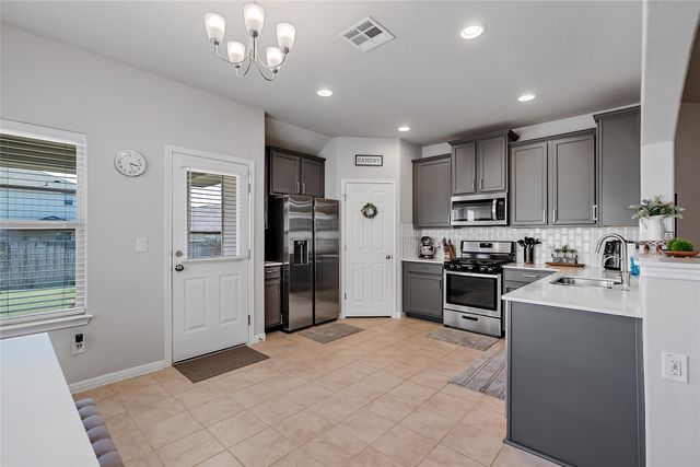 212 Somerville ST, Leander, TX 78641