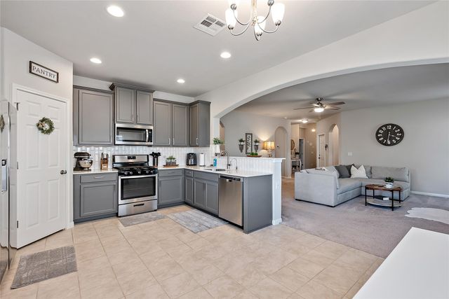 212 Somerville ST, Leander, TX 78641