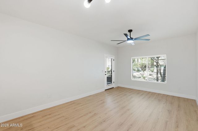5450 E DEER VALLEY Drive 1200, Phoenix, AZ 85054