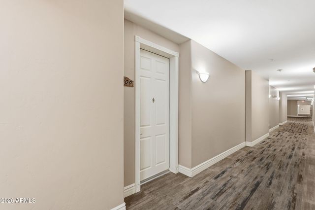 5450 E DEER VALLEY Drive 1200, Phoenix, AZ 85054