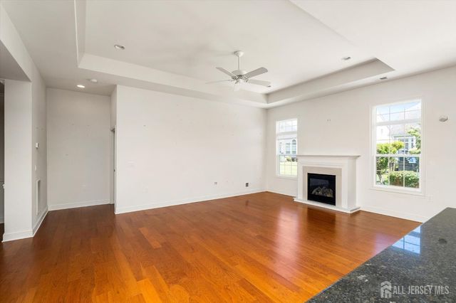 24 Ravenslake Road, Monroe, NJ 08831