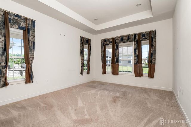 24 Ravenslake Road, Monroe, NJ 08831