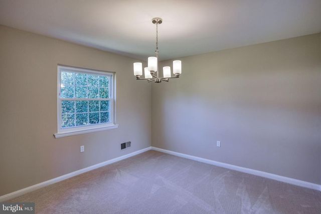 2421 DORVAL RD, Wilmington, DE 19810