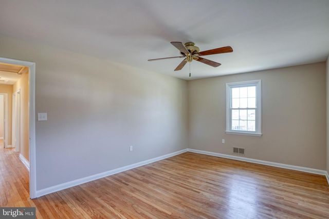 2421 DORVAL RD, Wilmington, DE 19810