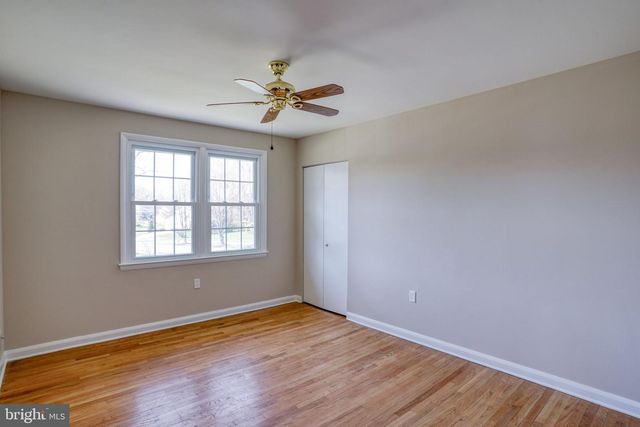 2421 DORVAL RD, Wilmington, DE 19810