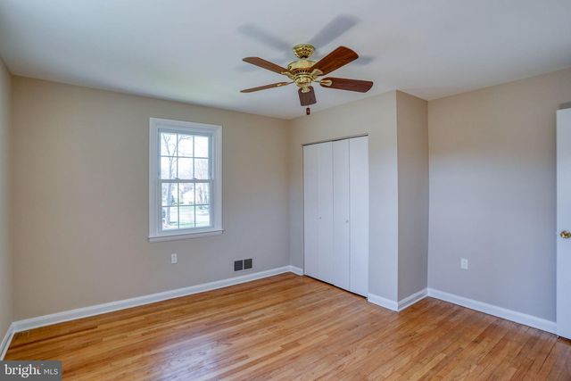 2421 DORVAL RD, Wilmington, DE 19810