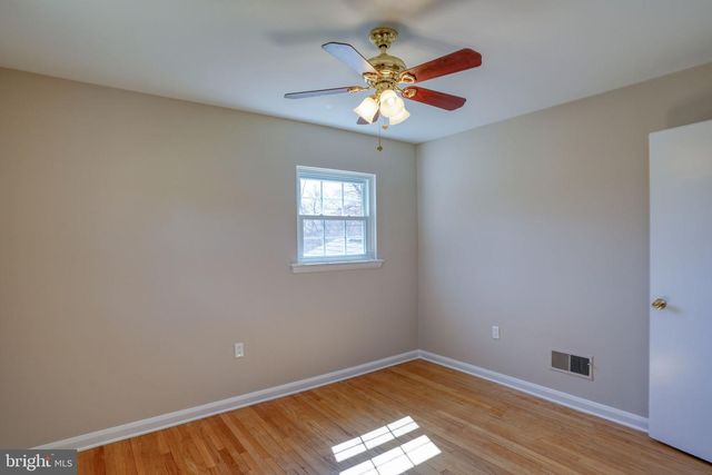 2421 DORVAL RD, Wilmington, DE 19810