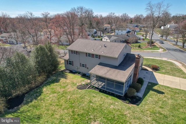 2421 DORVAL RD, Wilmington, DE 19810