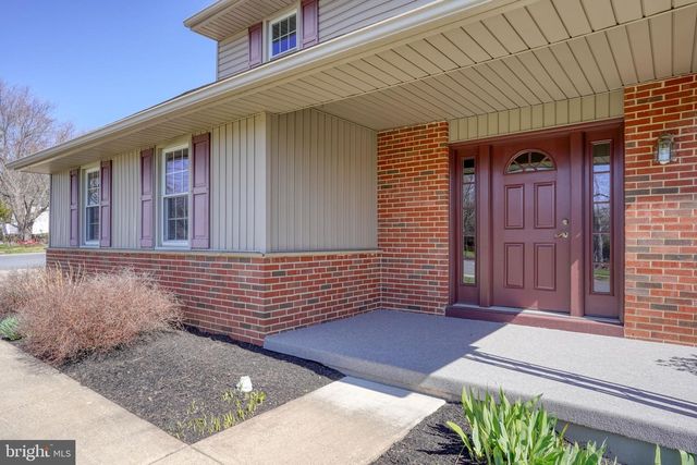 2421 DORVAL RD, Wilmington, DE 19810