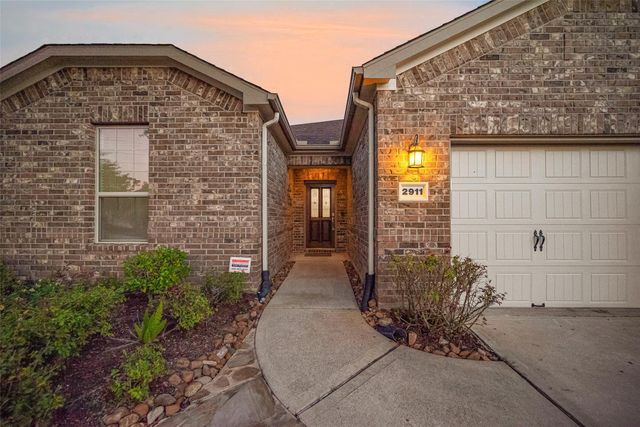 2911 Bur Oak Court, Richmond, TX 77469