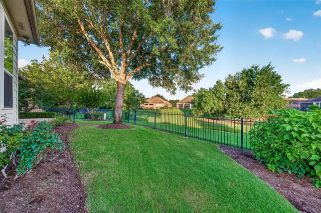 2911 Bur Oak Court, Richmond, TX 77469