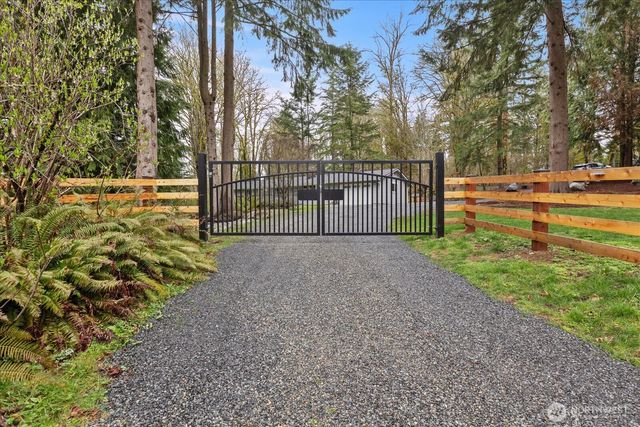 13425 N Echo Lake Road, Snohomish, WA 98296