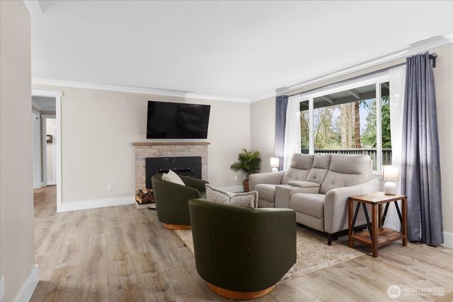 13425 N Echo Lake Road, Snohomish, WA 98296