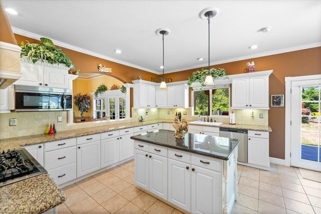 16354 Alexandra Way, Grass Valley, CA 95949