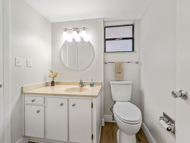 900 Colony Point Circle 205, Pembroke Pines, FL 33026