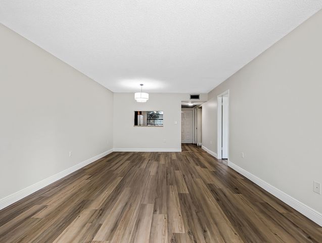900 Colony Point Circle 205, Pembroke Pines, FL 33026